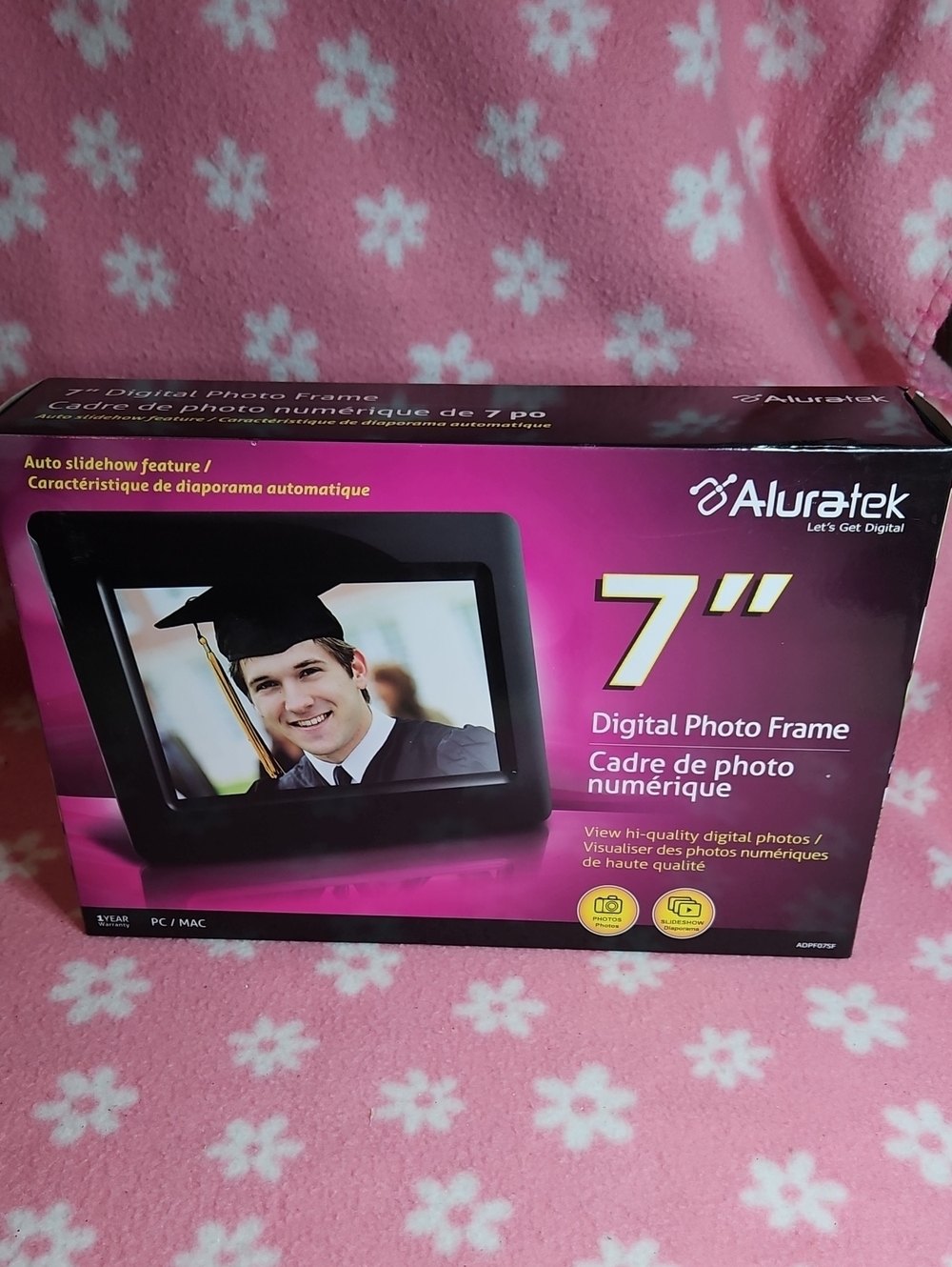 Aluratek 7" Digital Photo Frame - Black (Pink Box)